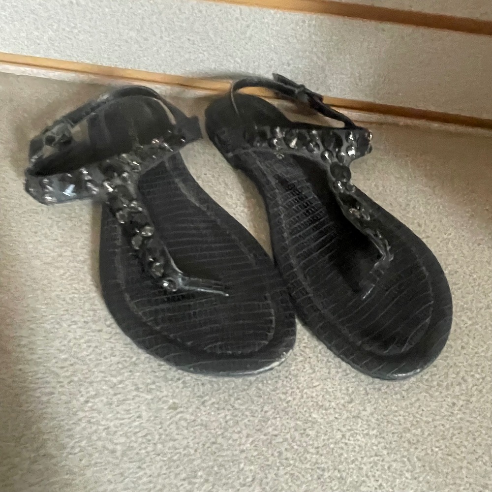 Arturo Chiang Black Croc Embossedโ Jeweled Thong Sandals Ankle Strap Womens 8.5